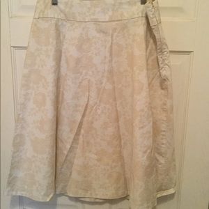 Adorable 100%cotton a-line skirt from the Gap